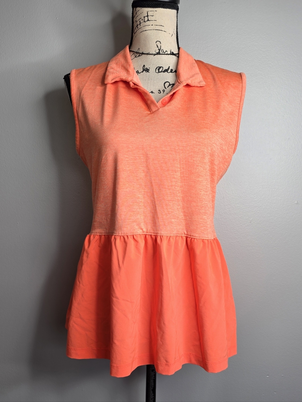 Under Armour Women's HeatGear Sleeveless Peplum Golf Polo - Orange - Size Large